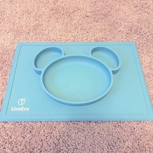 LiveEco Silicone Placemat and Tray for Babies, infants, toddlers and kids
